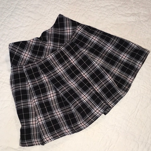 Little girls sz 5 Zoey skirt - Picture 1 of 3